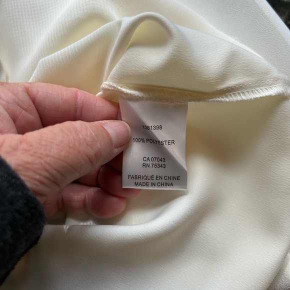 NWOT Joie button down silky blouse with lace collar. Light academia. Victorian. - Picture 10 of 14